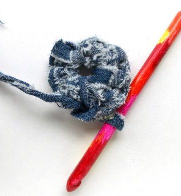 How to Crochet Denim Trivets - FiberArtsy.com