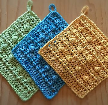 Free Crochet Pattern - Potholders or Trivets